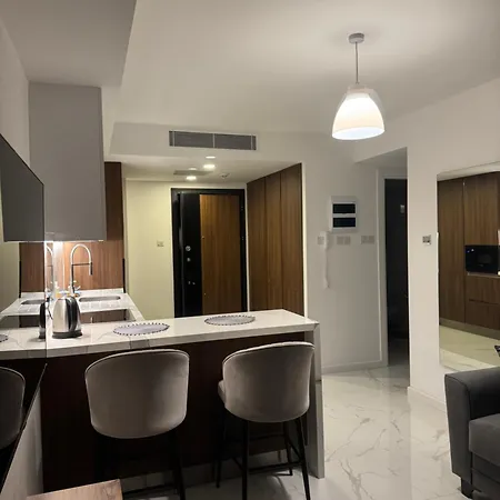 Grand Sapphire Casino & 24 Iskele Apartmán *