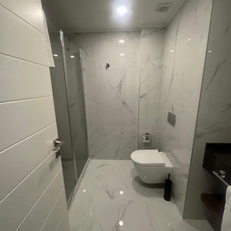 Grand Sapphire Casino & 24 Iskele Apartmán *