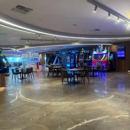 アパート Grand Sapphire Casino & 24 Iskele *